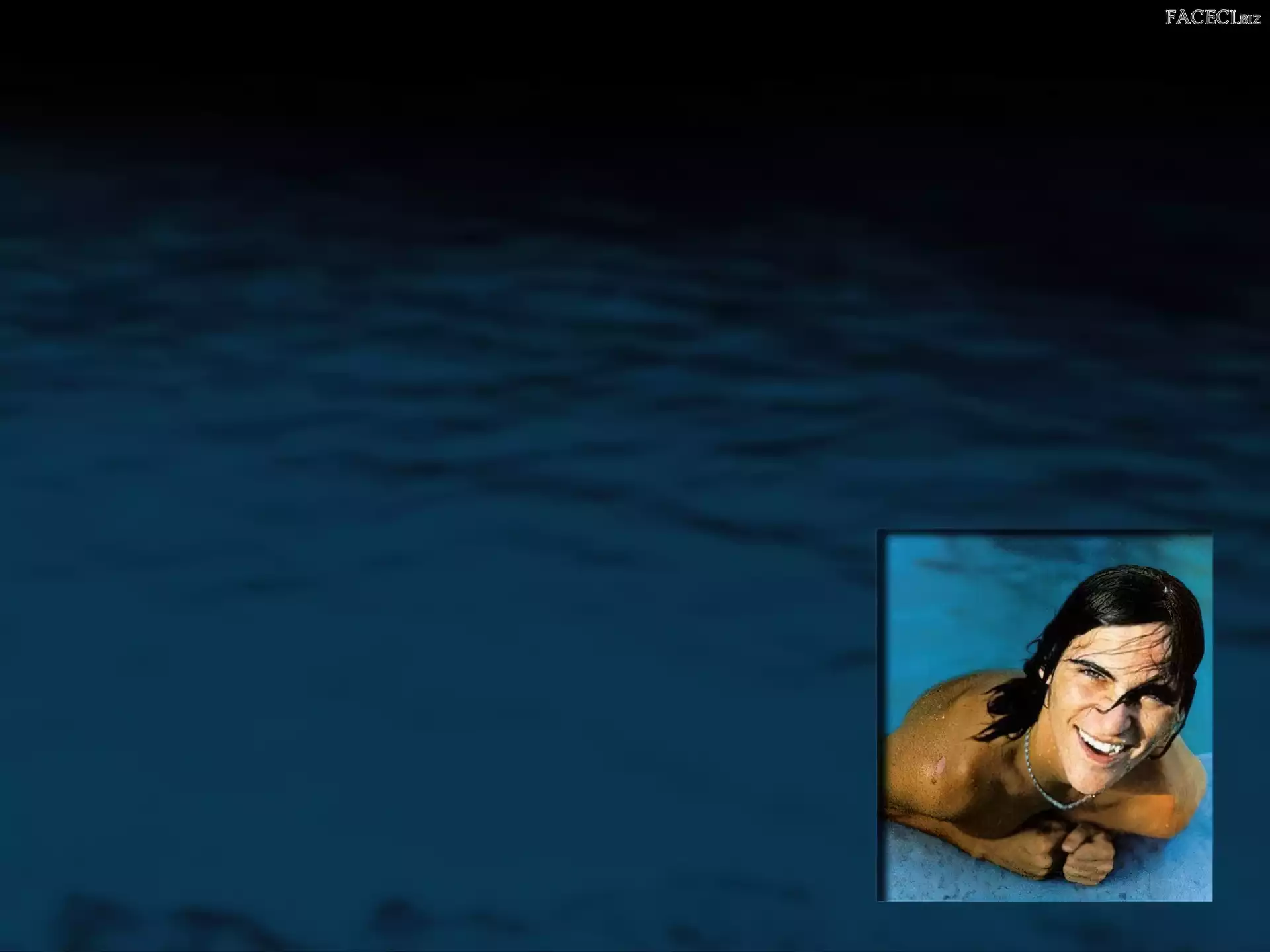 woda, Joaquin Phoenix, mokre włosy